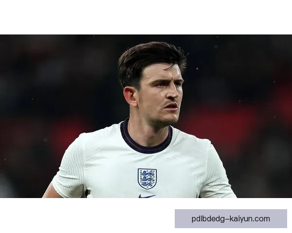 马奎尔的防守站位解析，稳步提升球队后防稳定性